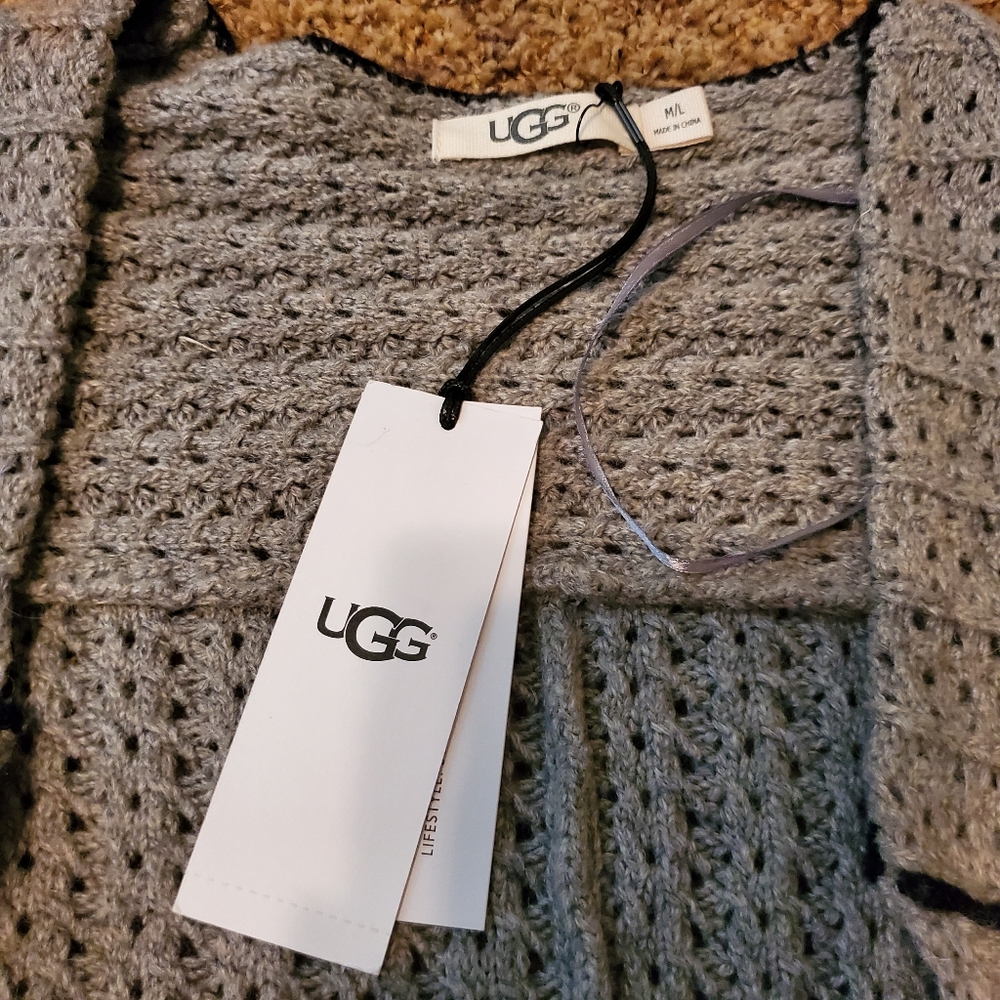Ugg Riley Sweater Poncho - Picture 6 of 13